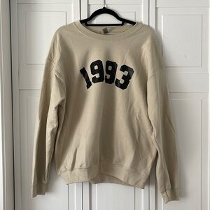 1993 Year Tan/Cream Sweatshirt 50/50 Cotton/Polyester Size L